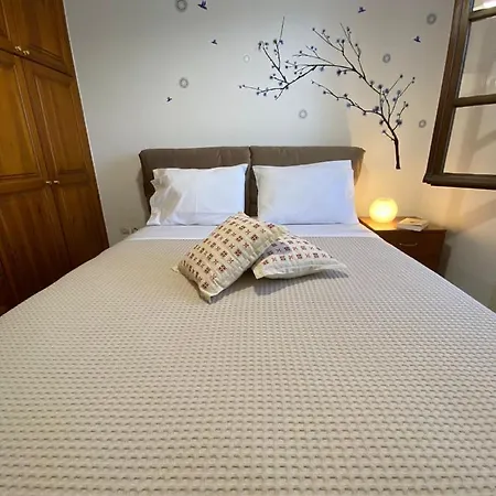 On The Road House Apartment Aperathos