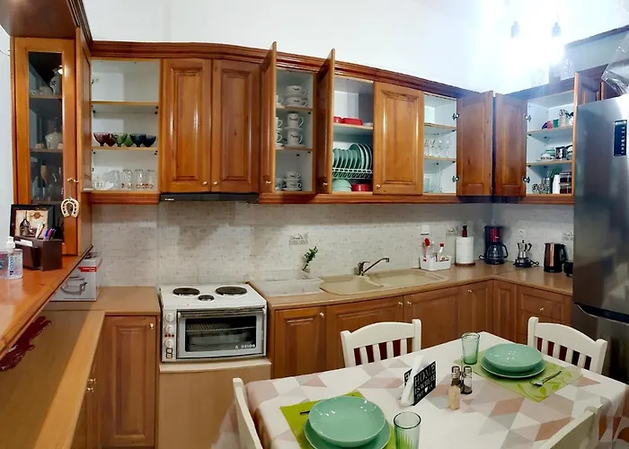 On The Road House Apartamento Apérathos